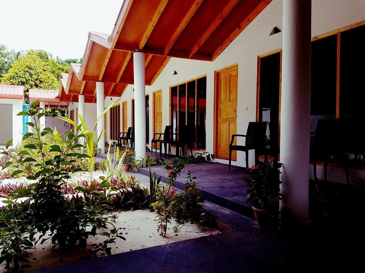 Thoddoo Beach Holiday Экстерьер фото