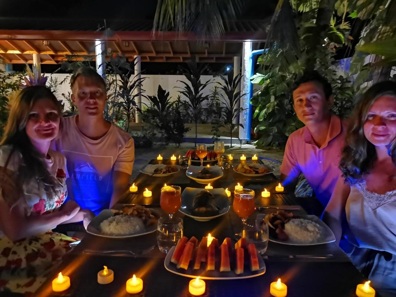 Thoddoo Beach Holiday Экстерьер фото